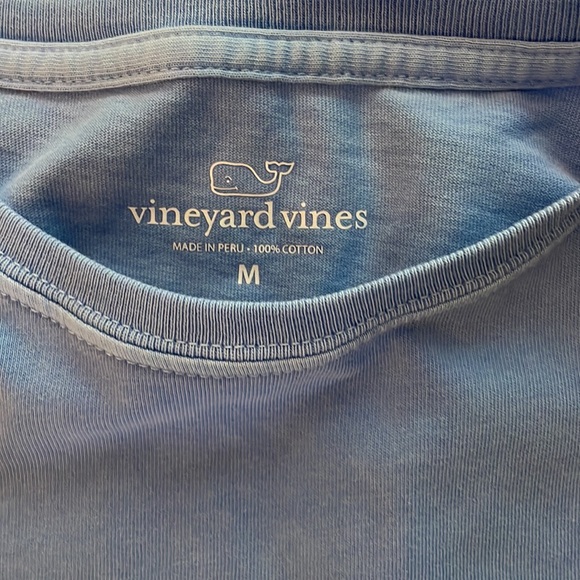 Vineyard Vines tshirt - Picture 3 of 5